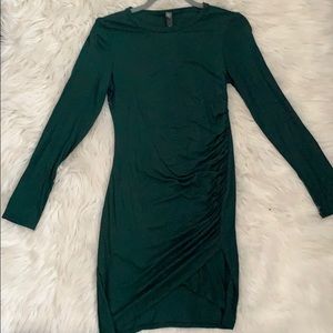 Francesca’s Green Cinch Long Sleeve Dress